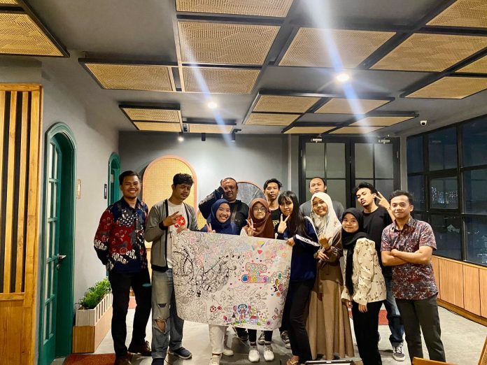 Aston Inn Jemursari Menjadi Titik Kumpul Komunitas Seni Doodle Surabaya