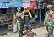 Seribu Masker untuk Warga Enarotali Papua