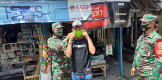 Seribu Masker untuk Warga Enarotali Papua