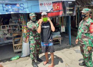Seribu Masker untuk Warga Enarotali Papua