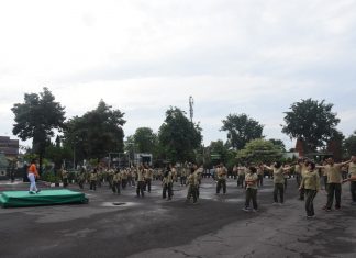 Senam Sehat di Hari Jumat