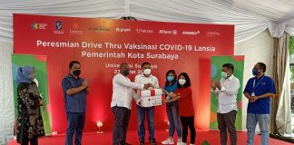 Pos Pelayanan Vaksinasi COVID-19 Drive-Thru Pertama di Jawa Timur, Resmi Beroperasi Vaksinasi