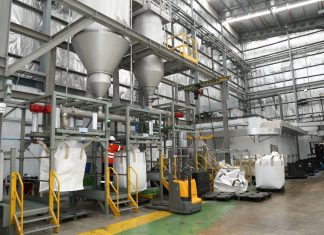 Diresmikan Pabrik Daur Ulang Botol Plastik Terbesar dan Termutakhir di Indonesia berlokasi di Pasuruan Aqua Lestari