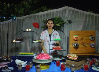 Rayakan Halloween, makan malam ditemani hantu suster ngesot swiss-belinn airport juanda surabaya