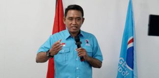 Tingkatkan Ekonomi Pengungsi Semeru, Blue Helmet Buat Program Terobosan Membantu Makanan Ternak Warga Partai Gelora