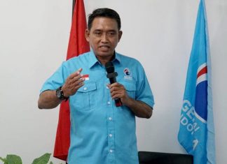 Tingkatkan Ekonomi Pengungsi Semeru, Blue Helmet Buat Program Terobosan Membantu Makanan Ternak Warga Partai Gelora
