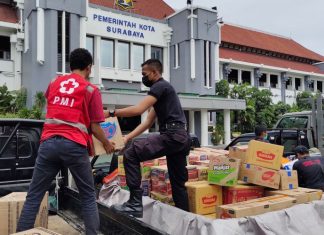 Wali Kota Eri Kirim Kendaraan Berat dan Logistik, Bantu Penanganan Erupsi Gunung Semeru Walikota Surabaya Eri Cahyadi