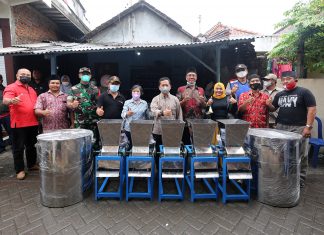 Terima Bantuan Peralatan dari Pemkot Surabaya, Pengrajin Tempe Sukomanunggal: Alhamdulillah, Biaya Proses Produksi Semakin Murah