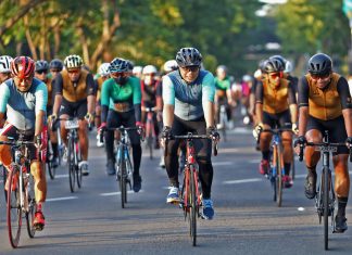 Bromo KOM Challange 2022 dengan Bersepeda, Wali Kota Eri Cahyadi dan Wawali Armuji Kenalkan Wisata Surabaya ke Peserta