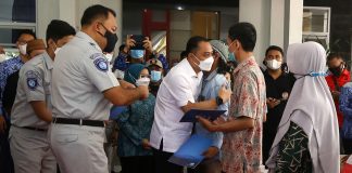 Pemkot Surabaya Dampingi Trauma Healing dan Bantu Pendidikan Keluarga Korban Kecelakaan Bus