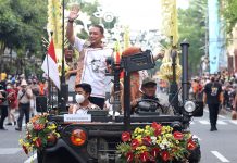 Warga Antusias Menikmati Surabaya Vaganza, Wali Kota Eri Cahyadi: Ini Wujud Kebangkitan Ekonomi