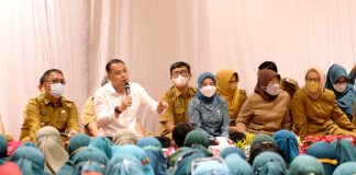 Tangkal Radikalisme, Wali Kota Eri Cahyadi Ajak Warga Surabaya Peduli Lingkungannya