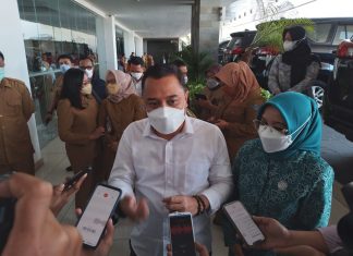 Masuk Urutan Ketiga Cagub Jatim Hasil Survei Poltracking Indonesia, Wali Kota Eri Cahyadi: Saya Tidak Mikir Pilgub!