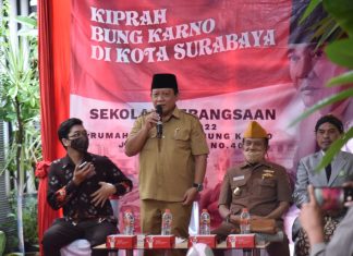 Sekolah Kebangsaan Ajak Pelajar Surabaya “Warisi Api” Semangat Perjuangan Bung Karno