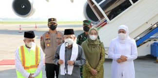 Gubernur Khofifah Dampingi Wapres Ma’ruf Amin Berangkatkan 449 Jemaah Haji Kloter Pertama Asal Jatim