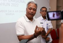 Kepala Dinas SDABM Surabaya Pastikan Genangan Surut Kurang dari 20 Menit dalam Perjanjian Kontrak Kinerja