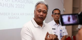 Kepala Dinas SDABM Surabaya Pastikan Genangan Surut Kurang dari 20 Menit dalam Perjanjian Kontrak Kinerja