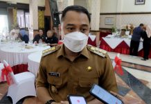 Selain Percepat Vaksinasi Booster, Pemkot Surabaya Juga Gencarkan Swab Hunter di Perkantoran