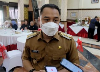 Selain Percepat Vaksinasi Booster, Pemkot Surabaya Juga Gencarkan Swab Hunter di Perkantoran