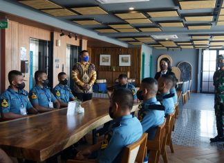 Aston Inn Jemursari Beri Pelatihan Hospitality kepada Kodiklatal Hotel Aston Inn Jemursari Surabaya