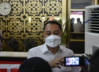 Terima Keluhan Warga Soal Fasum, Wali Kota Eri Cahyadi Minta Diselesaikan Secara Gotong-royong
