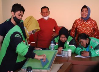 Pemkot Surabaya beri Pelatihan Sablon untuk Pengemudi Ojol Perempuan
