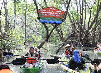 Romokalisari Adventure Land Tawarkan Wahana Berkuda hingga Naik Kano Menyusuri Kawasan Mangrove, Segini Tarifnya