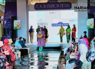 Parade Kebaya dari Himpunan Ratna Busana menjadi pembuka rangkaian acara Women’s Week 2022 Women's Week 2022