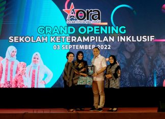 Kolaborasi dengan Sekolah Aora, Pemkot Surabaya Bikin Wadah Berkreasi untuk Anak Inklusif
