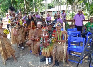 Sanggar Seni Tari Jadi Sasaran Komsos Babinsa Kodim Sarmi Hankam