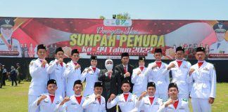 Pimpin Peringatan Sumpah Pemuda ke-94 di Madiun, Khofifah Dorong Pemuda-Pemudi Jatim Jadi ‘Game Changer’ Khofifah Indar Parawansa