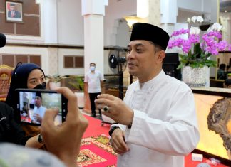 Mulai Pekan Depan, “Sambat Nang Cak Eri” Diubah Setiap Jumat di Kantor Kelurahan dan Kecamatan