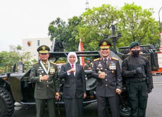 HUT TNI Ke-77, Gubernur Khofifah Yakin Kontribusi TNI Mampu Membuat Indonesia Pulih Lebih Cepat, Bangkit Lebih Kuat