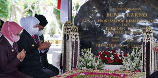 Ziarah ke Makam Bung Karno Jelang HUT ke-77 Provinsi Jatim, Gubernur Khofifah Sebut Jadi Energi Positif Kebangkitan Jatim