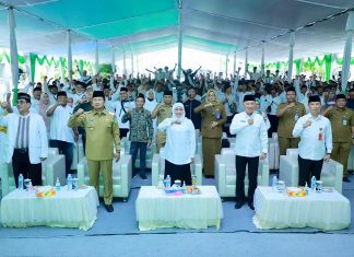 Hadiri Maulid Nabi dan Resmikan Masjid Nurul Hakam SMKN 1 Lamongan, Gubernur Khofifah Pesankan Penguatan Karakter dan Akhlak Gubernur Jawa Timur