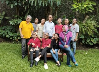 Kembali tampil, dr Mik’s n the Blues Project semangat berlatih dr Mik’s n the Blues Project