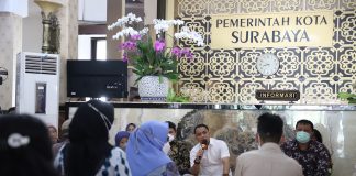 Bangunan Warga Tutupi Saluran Air, Wali Kota Eri Cahyadi: Muncul Banjir Karena Tak Jaga Lingkungan Eri Cahyadi