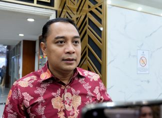 Antisipasi Merebaknya Gagal Ginjal Akut, Wali Kota Eri Cahyadi Minta Orang Tua Tak Remehkan Demam Anak Wali Kota Surabaya Eri Cahyadi