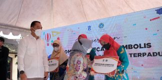 Pemkot Surabaya Bagikan 742 Unit Komputer untuk Semua Pos Paud Terpadu