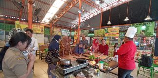 Pemkot Surabaya Datangkan Chef untuk Latih Pedagang di Sentra Wisata Kuliner