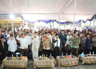 Resmikan Asrama Ponpes Al Fattah Sidoarjo, Gubernur Khofifah Sampaikan Pesan Ta’lim, Tadris, Ta’dib dan Tarbiyah Bagi Santri Khofifah Indar Parawansa