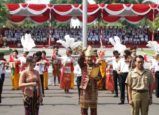Hari Sumpah Pemuda, Wali Kota Eri Cahyadi: Pemuda Garda Terdepan Perubahan dan Pembangunan Surabaya!