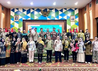 Pada ASN Kota Parepare, Gubernur Khofifah Berbagi Tips Maksimalkan Kinerja Pemerintahan dan Wujudkan ASN BerAKHLAK Gubernur Jawa Timur