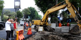 Atasi Genangan, Wali Kota Eri Cahyadi Imbau Setiap Rumah Bangun Saluran Eri Cahyadi