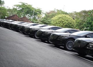 Kendaraan Resmi G20 Summit Genesis Electrified G80 dan Hyundai IONIQ 5 Tiba di Bali G20 Summit