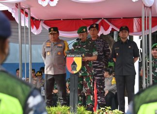 Pangdam V/Brawijaya Pimpin Apel Gelar Pasukan TNI-Polri dan Pemprov Jatim Dalam Rangka Antisipasi Pengamanan KTT G20 Kodam V/Brawiijaya