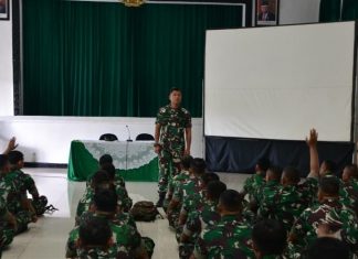 78 Personel Dapat Pembekalan dari Danrem Baladhika Jaya Aula Untung Suropati Makorem Malang