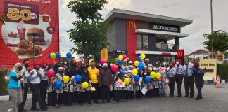 McDonald’s Indonesia Ajak Karyawan Berkegiatan Sosial dan Berbagi Kebahagiaan dengan Komunitas Sekitar Restoran Mc Donald Indonesia