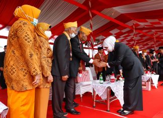 Gubernur Khofifah Ajak Maknai Hari Pahlawan dengan Bangun Karakter Mau Memberi Yang Terbaik Bagi Bangsa Dan Negara Gubernur Jawa Timur