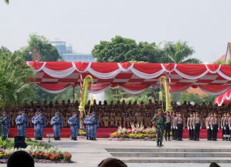 Upacara Hari Pahlawan Sukses Digelar di Halaman Balai Kota, Pemkot Surabaya Libatkan Ratusan Petugas Gabungan Hari Pahlawan 2022